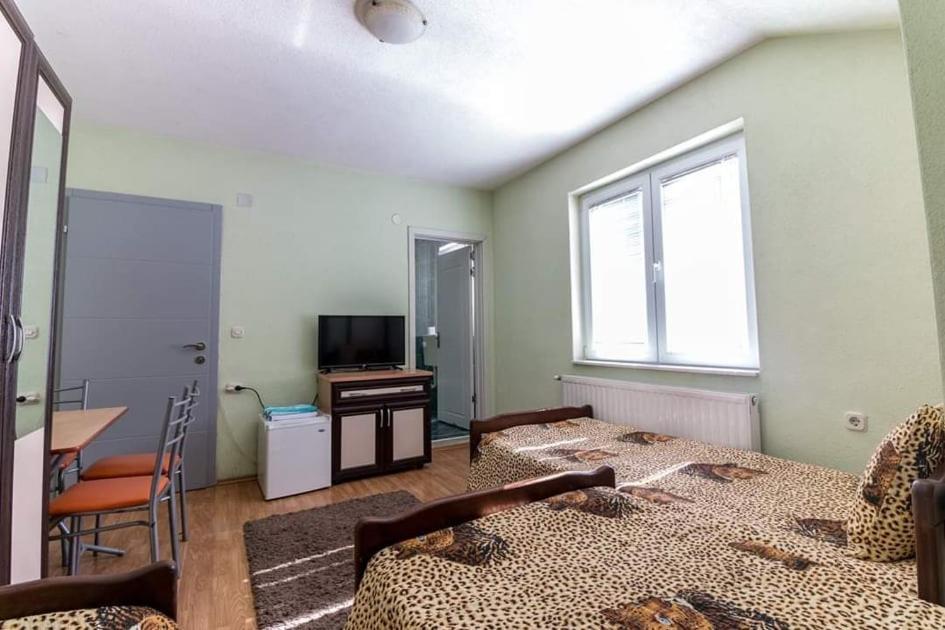 Engin-Beo Rooms - Struga Bagian luar foto