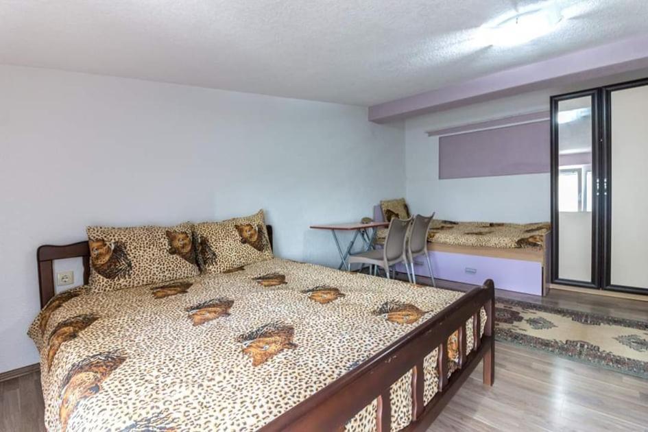 Engin-Beo Rooms - Struga Bagian luar foto